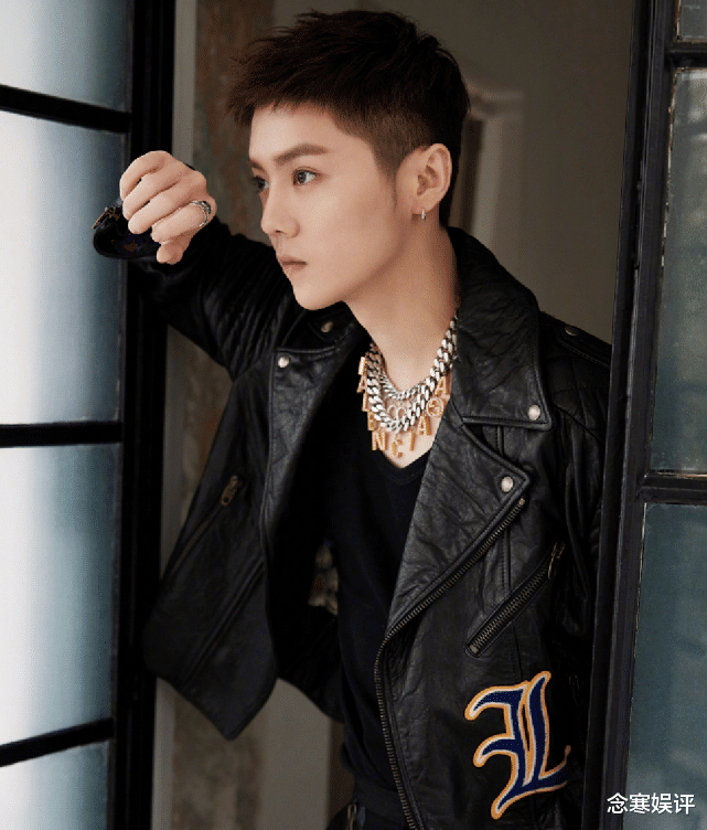 林志玲|鹿晗生图照被曝光，与超模刘雯同框看秀，短发配黑皮衣尽显硬汉范