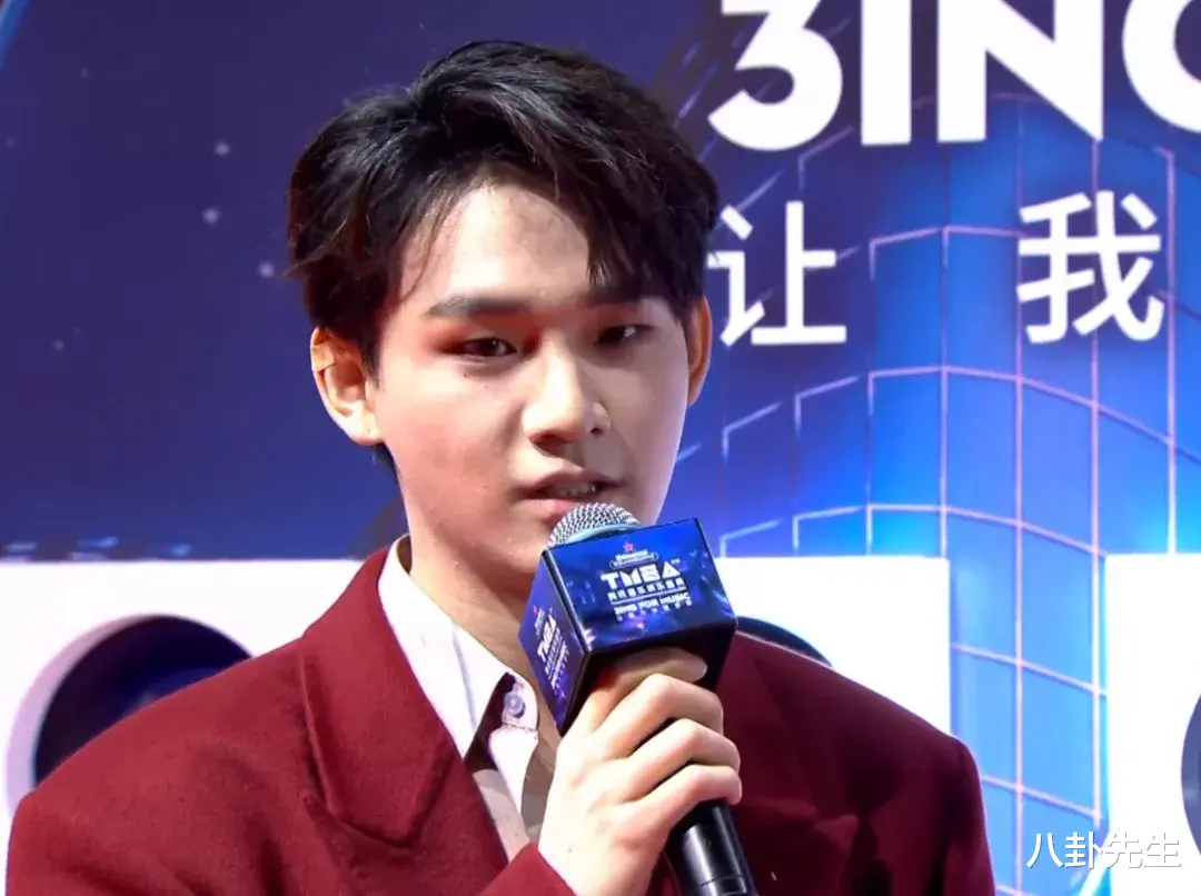 郁可唯|音乐盛典红毯高清照：郁可唯卡粉，刘雨昕状态好，金子涵发福