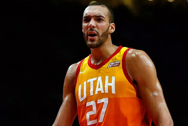 台中 交易48分先生！交易神射手！联盟霸主认清现实，黑白双煞需要帮手！