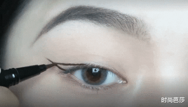 眼线|次次都能美上热搜，她怎么做到一直都不翻车的？