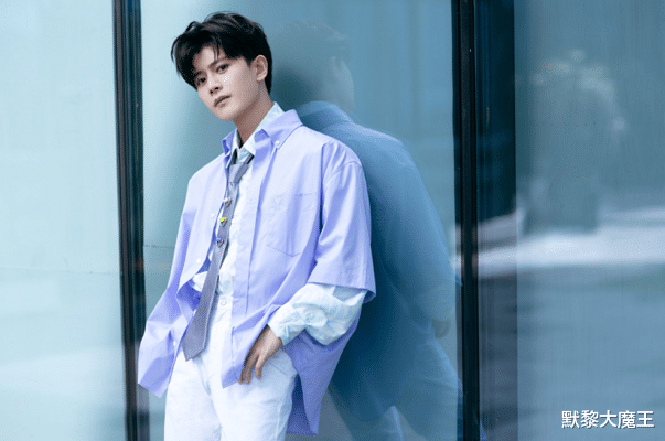 佟丽娅|“人气最高”男演员大洗牌，邓伦第6，任嘉伦第5，榜首再度易主