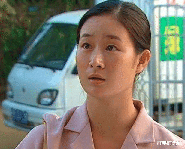 毕畅|还记得演王小蒙的王亚彬吗?离开赵本山十年,她依旧很行