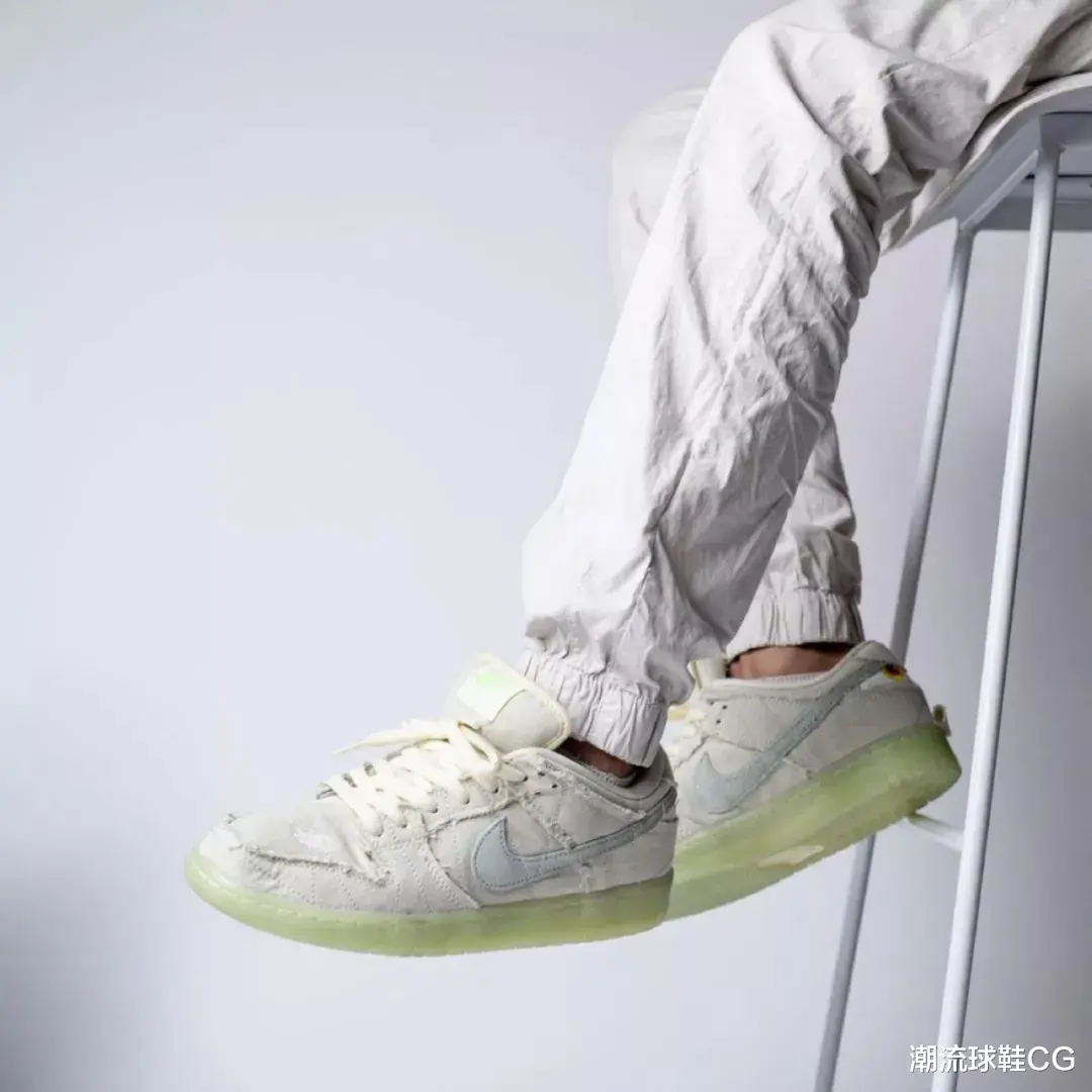 潮流球鞋CG Nike万圣节整活，一双比一双亮眼！这是你小时候要的灯鞋吗