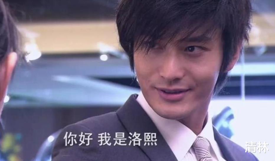 黄晓明|黄晓明瘦身照全网盛传，网友：人到中年也会颜值爆表！