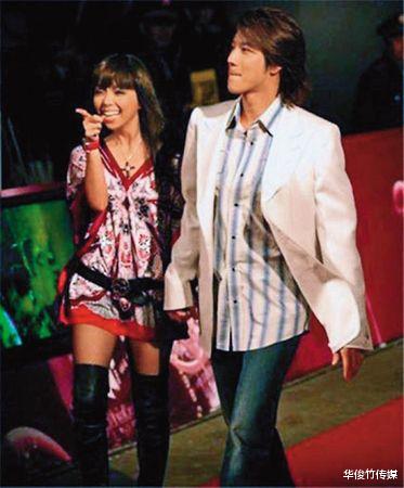 王力宏|Yumi传给王力宏「完整讯息」曝光！暧昧打招呼下句：请你帮个忙