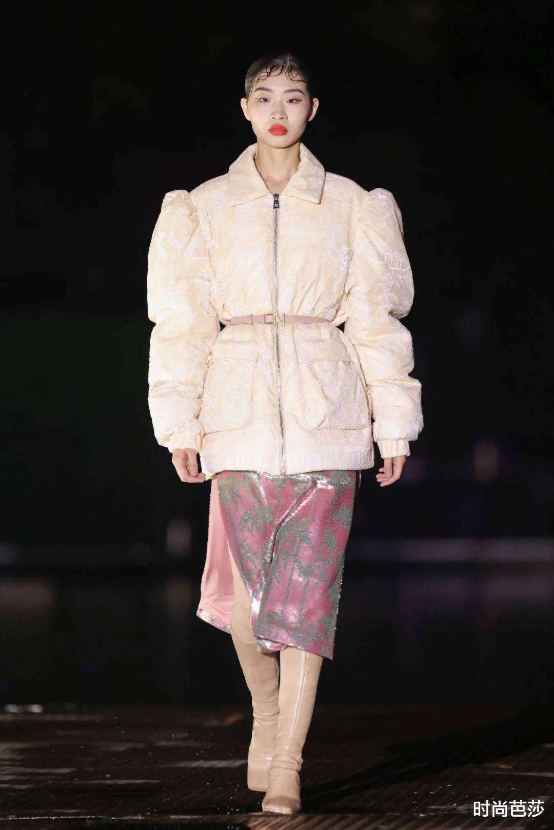 穿衣搭配|被一个仙女国货震撼到，我又民族骄傲了