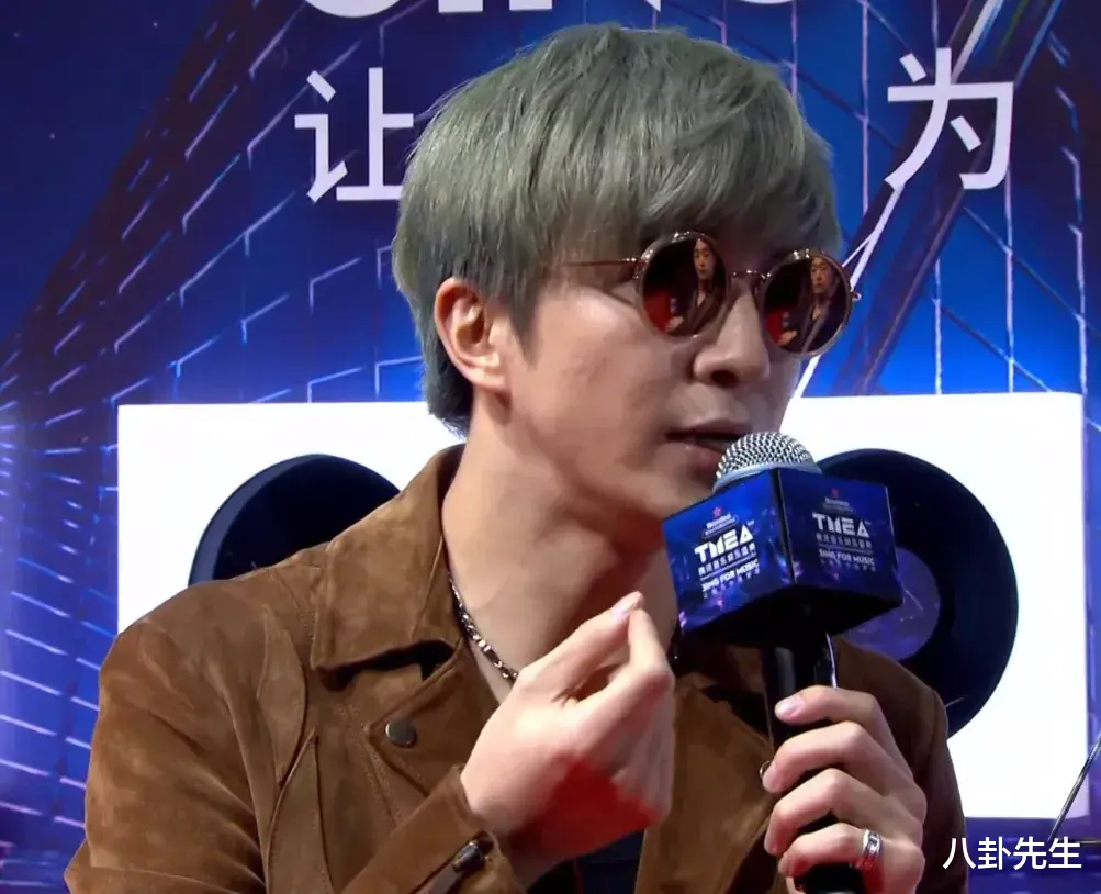 郁可唯|音乐盛典红毯高清照：郁可唯卡粉，刘雨昕状态好，金子涵发福