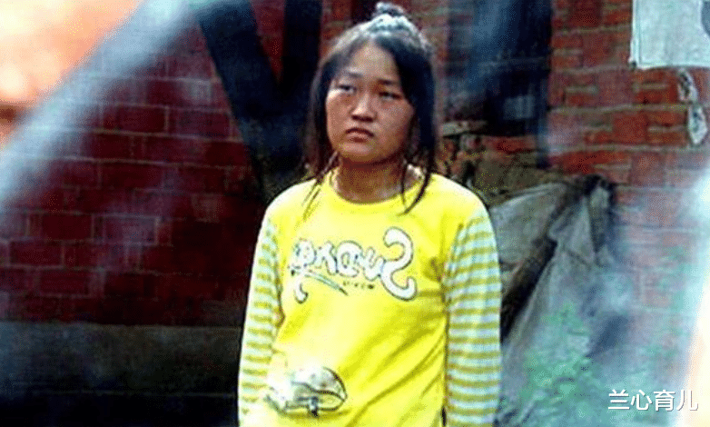 兰心育儿|高考故意考0分，写8000字怒批高考的女孩，后来怎么样了？