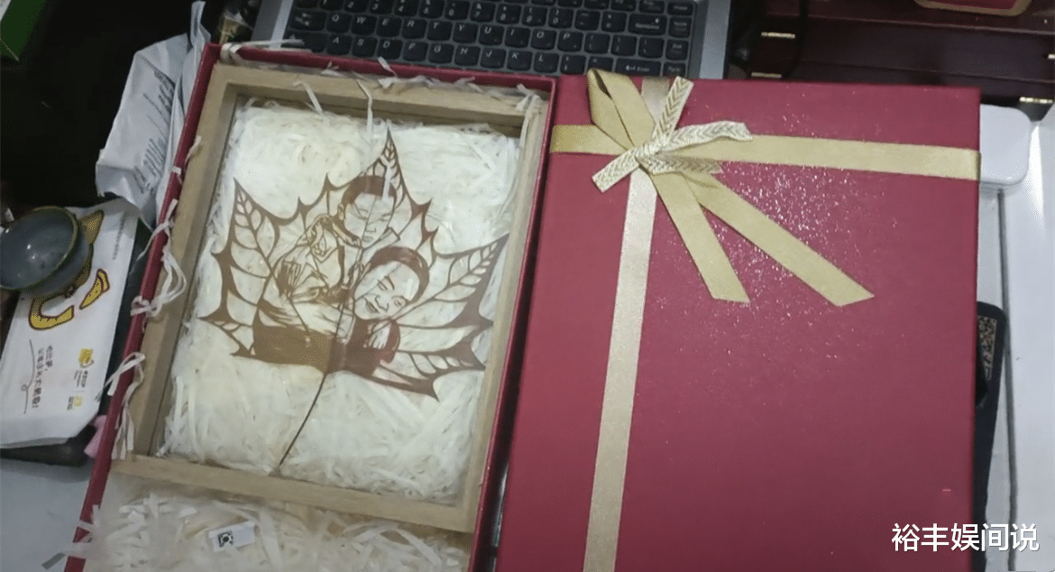 聚餐|孙海洋悄悄换新头像,因忙碌聚餐时连吃三碗米饭,侃侃而谈心情佳