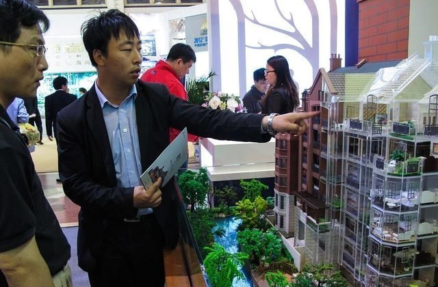 少年阿鱼 猪肉涨了!美元大放水已影响全球资产,专家:普通人别碰这6件事