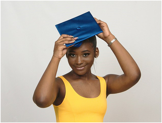 睹图 女大学生和男友分手后打60次电话对方未接,最终从瀑布上跳崖自杀