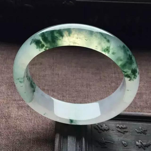 笔洗|怎样看飘花翡翠好不好？