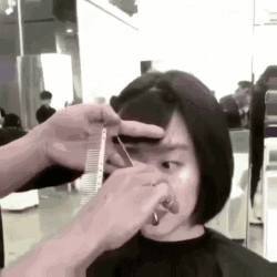 “女票在别人家的床单上给我发自拍？”