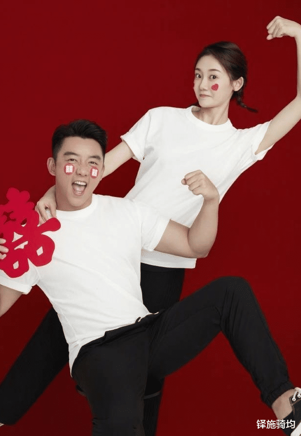 苗苗|女主定了苗苗后，冯小刚对剧组人员说：你们全部人都要孤立她