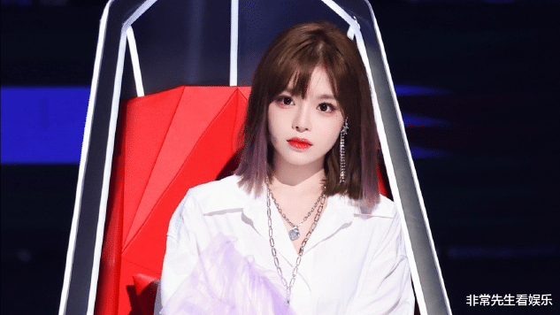 原创|《好声音》导师对战第二场，6轮对战5首原创，伍珂玥不敌谭轩辕