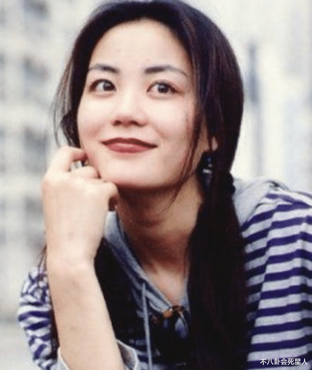 |削骨的女星要后悔了！方脸女星才是真抗老，从王菲到舒淇都显年轻