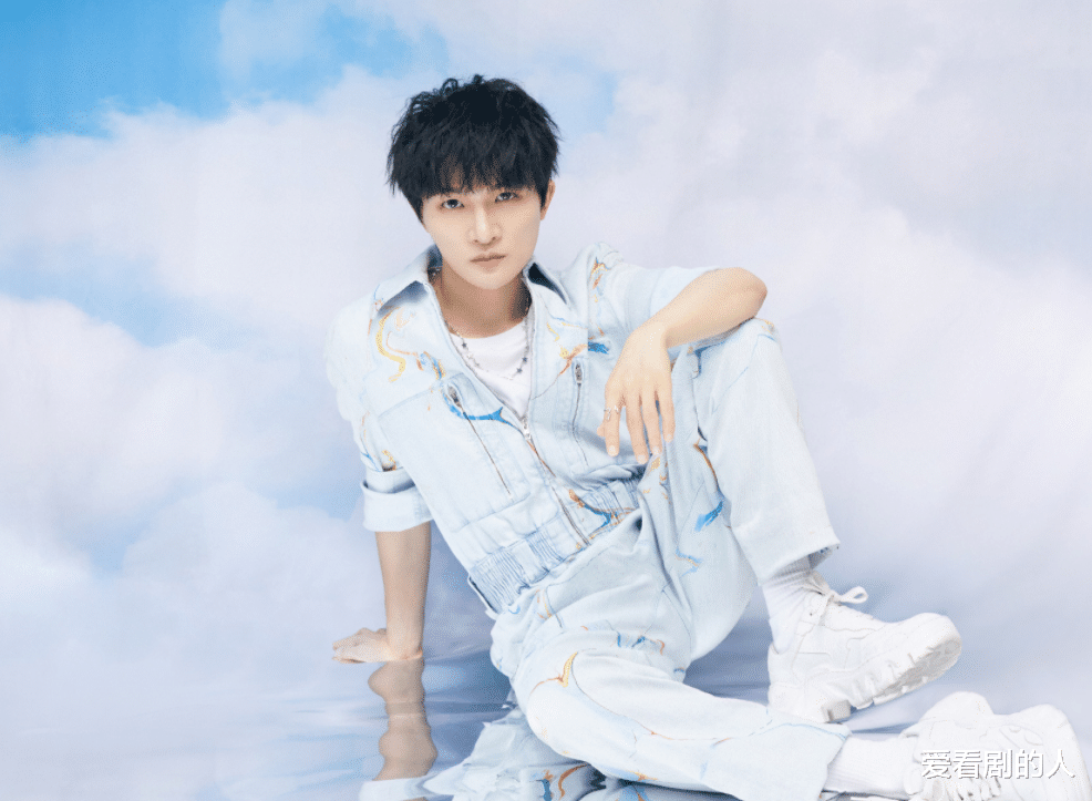 周深|“心有所愿，再平凡也不孤单”，周深情意悠长的《念》发行三周年