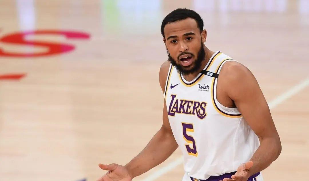 可馨育娃|该死!又伤一个!一场比赛没打,四个倒下了!