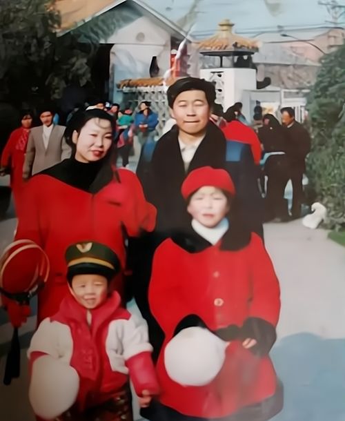 小路杂谈 错换人生28年:邻居称郭威从小伺候姐姐长大,不入族谱被亲戚排挤!