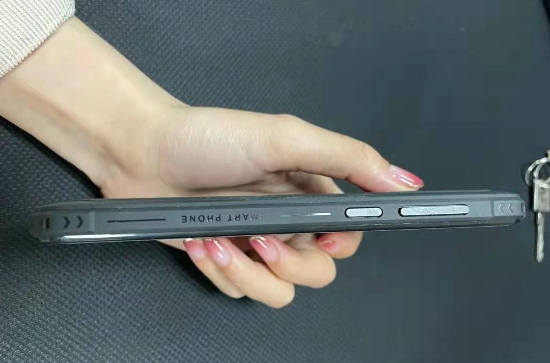 水滴屏 8000mAh大电池+八核芯片+指纹解锁，8GB+128GB版跌至899元