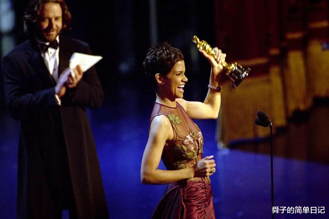 哈利·贝瑞|一个镜头加钱50万美金，好莱坞第一个黑人奥斯卡影后为艺术献身