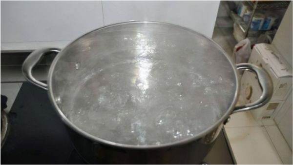 医生|经常喝肉汤的人后来怎么样了?医生:别效仿,血管已经“绷不住”了