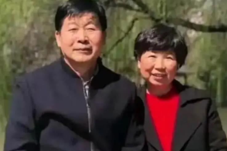 继熊父伤人后,在局子里后悔莫及,祈求能与许敏外甥云昊和解