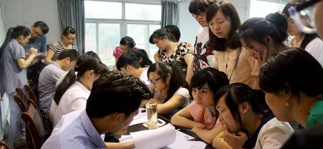 心理学|父母没人脉，就不要让孩子“碰”这些专业，学成后找工作太难了