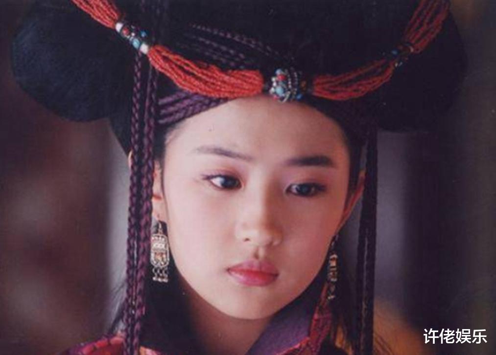 周星驰|有一种整容叫“明星出道”，林俊杰不算啥，看到张靓颖涨见识了！