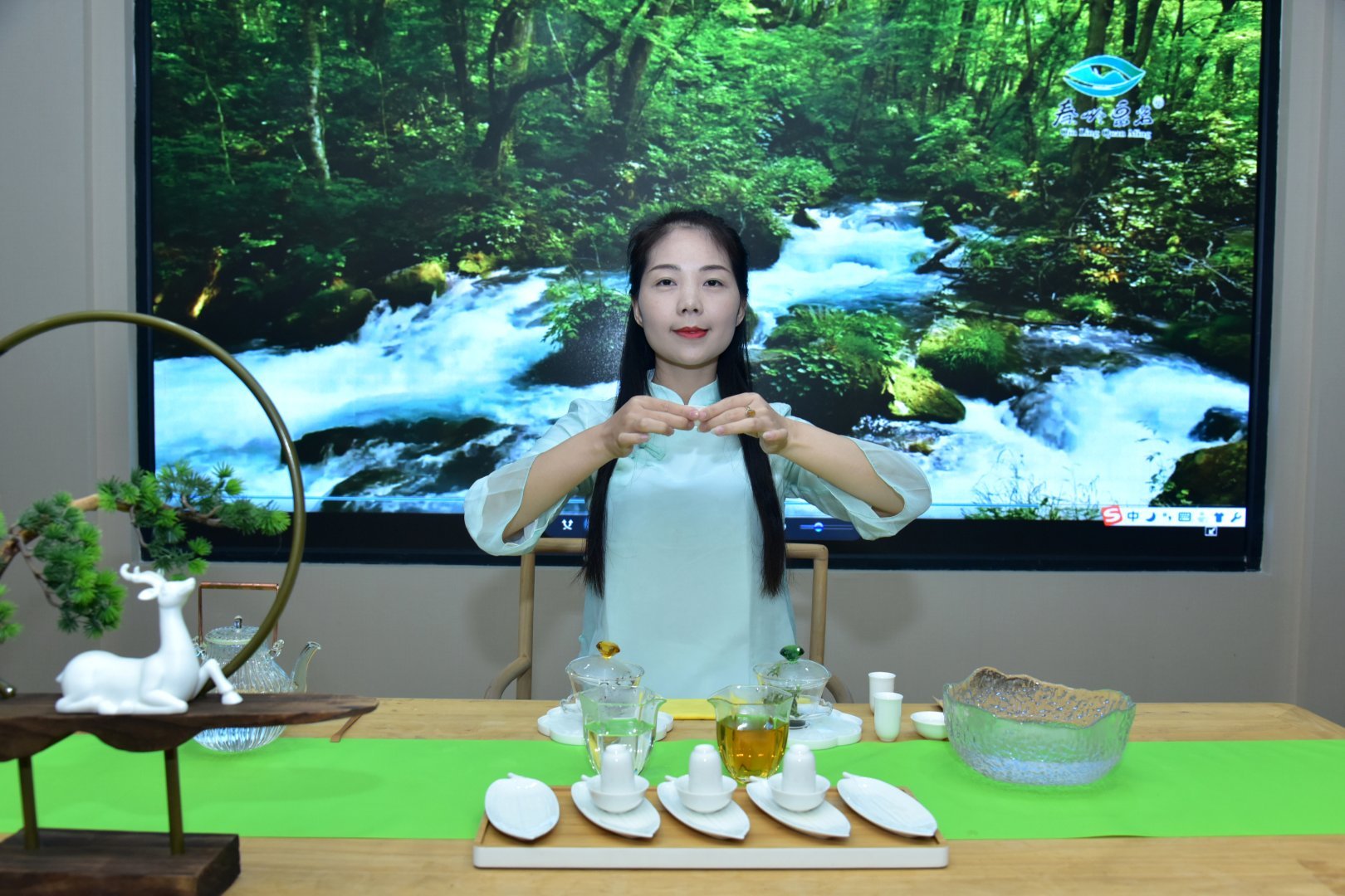 陕西微资讯 陕西商南：三代茶人接力提品质、树品牌、拓市场创出北纬33°奇迹