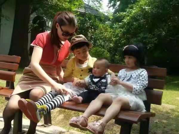 林生斌|林生斌现任再发文，夜夜以泪洗面，称自己一直是配角