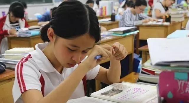 依科育儿吧|高考后发现，普高鸡头和重点凤尾截然不同，成绩千差万别