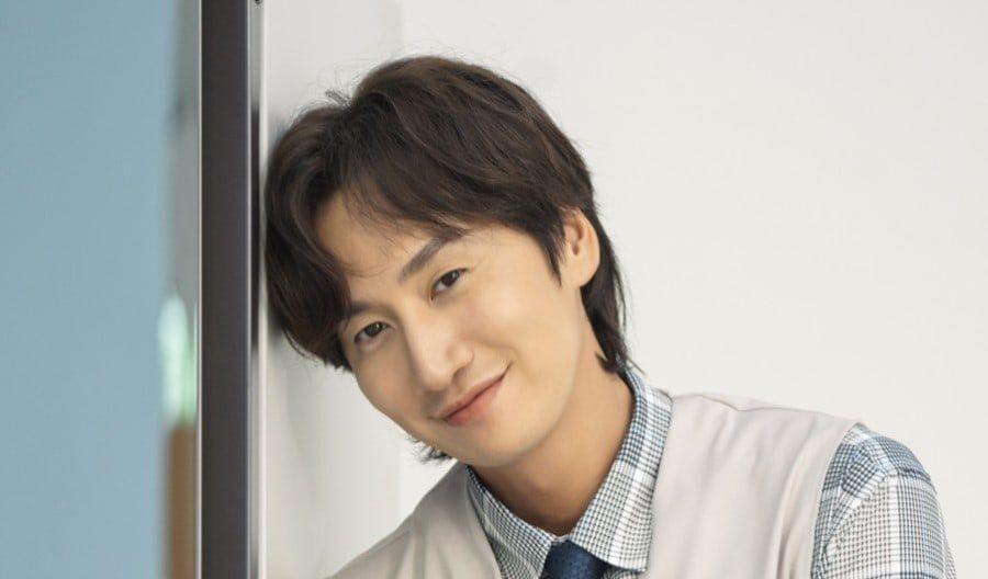 李光洙|李光洙新剧搭档女神！韩剧《杀人者的购物清单》从命案开始的喜剧