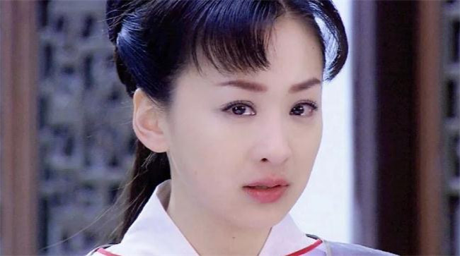 穆婷婷|痛惜！亲爸为了后妈要告她，辛苦拍戏三年一部未播，无奈只能隐退