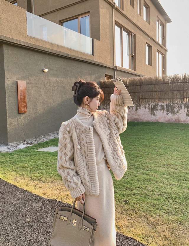 何有强 秋冬如何穿才显得知性优雅？码住这三种搭配技巧，韩剧女主就是你