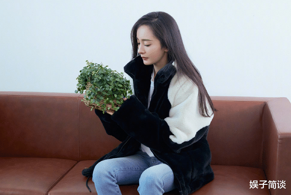 鹿晗|“最受欢迎”女演员洗牌：杨紫第6，毛晓彤空降第3，榜首终于易主