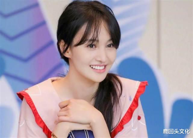 郑爽|郑爽被问洪灾是否捐款？本尊回应：现在很惨，没钱！