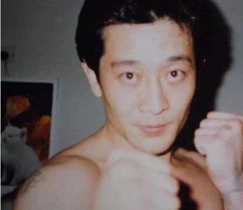 向华强|向华强在京被白小航怒扇，离京后白小航却离奇死亡，死因至今成谜