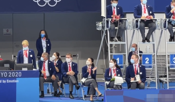 哲学筱筱|3跳满分,14岁全红婵奥运会一跳封神,郭晶晶追星画面太有爱