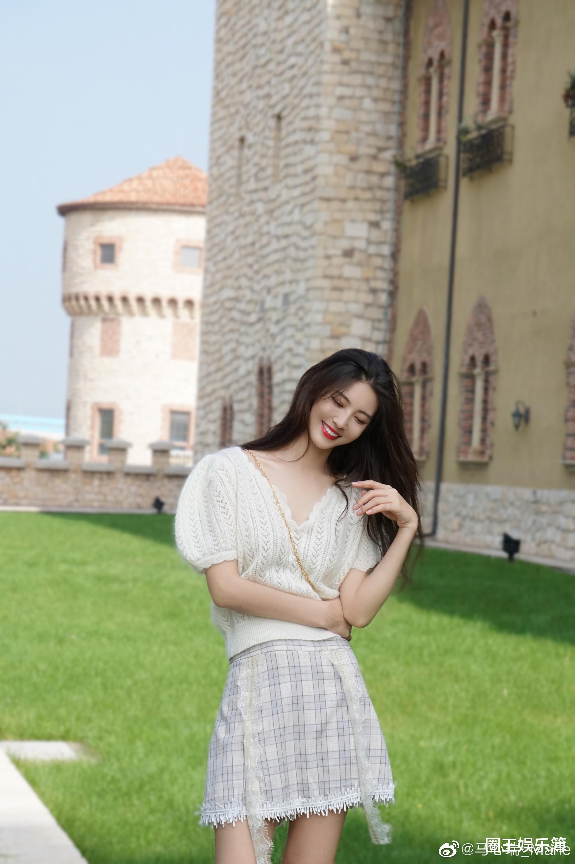 校花|《微微一笑很倾城》颜值担当校花马心瑞，近照绝美撞脸刘亦菲