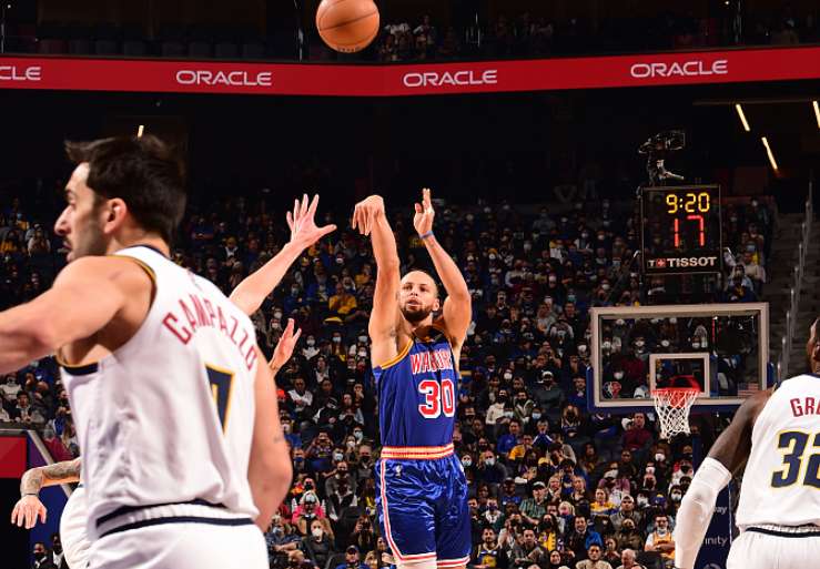 斯蒂芬·庫里|就在明天！21年收官之戰(zhàn)庫里將開創(chuàng)新紀錄！這次不會再里程悲了吧