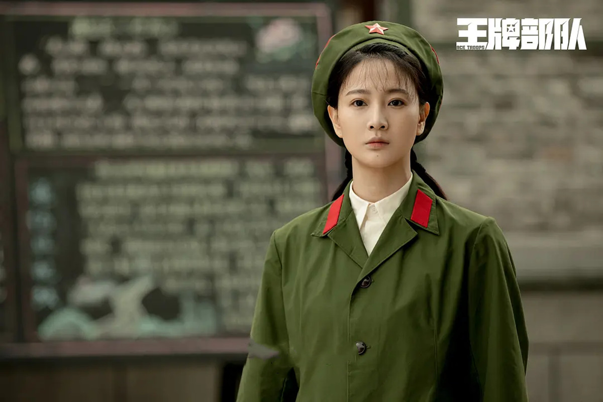 英雄岁月之王牌部队|一位82年的老兵对《王牌部队》的看法：如鲠在喉，如芒刺背