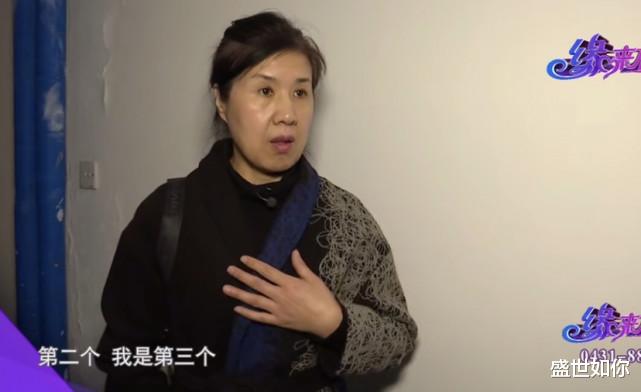 52岁离异大姐对61岁离异大哥一见钟情,当得知大哥经历,她立马不干了