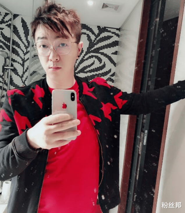 好家伙|直播超过10年的YY主播，各自都“功成名就”，唯独赵小磊一事无成