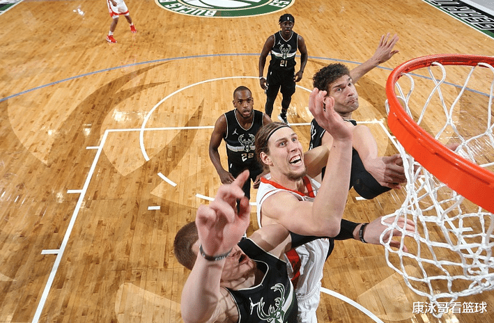 火箭队|拒绝爆冷！雄鹿三巨头60+18，篮网遭殃，火箭3新星68+21+20真犀利