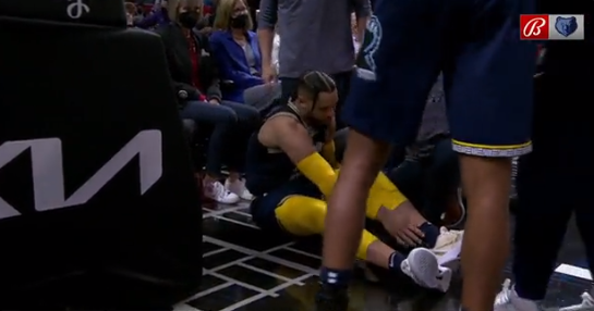 灰熊隊(duì)|官宣傷退！灰熊悍將腳踝90度嚴(yán)重扭傷，左腳無法落地被攙扶離場