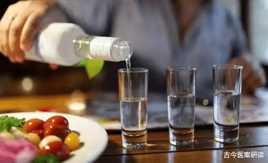 医生|38岁男子确诊甲状腺癌,医生怒斥:睡前“1事”不能做