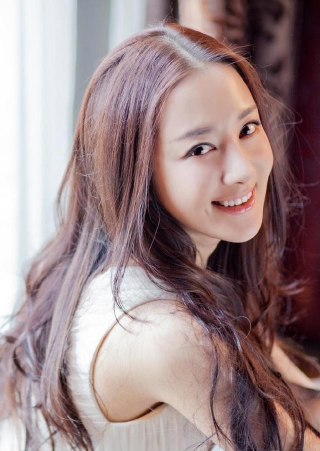 司藤|曾是“古装第一美人”，因被狗咬前途尽毁，今凭《司藤》大放异彩