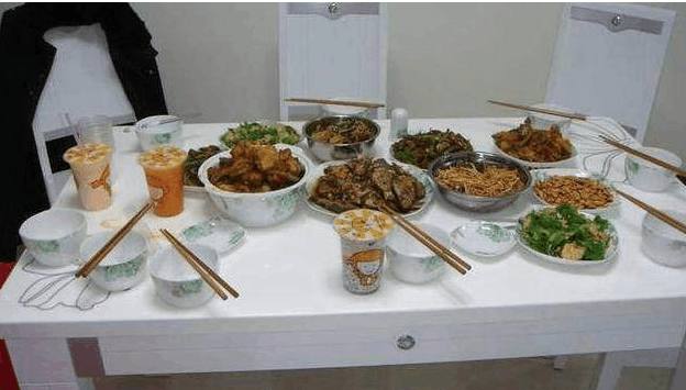 时尚舒适家|婆家花8万装修的婚房，爸妈看了都很感动，让我一定拿婆婆当亲妈