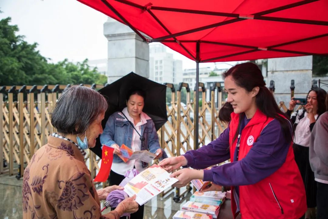 新罗TV 市、区联合开展“学党史 筑防线 护安全”国家安全日主题宣传活动